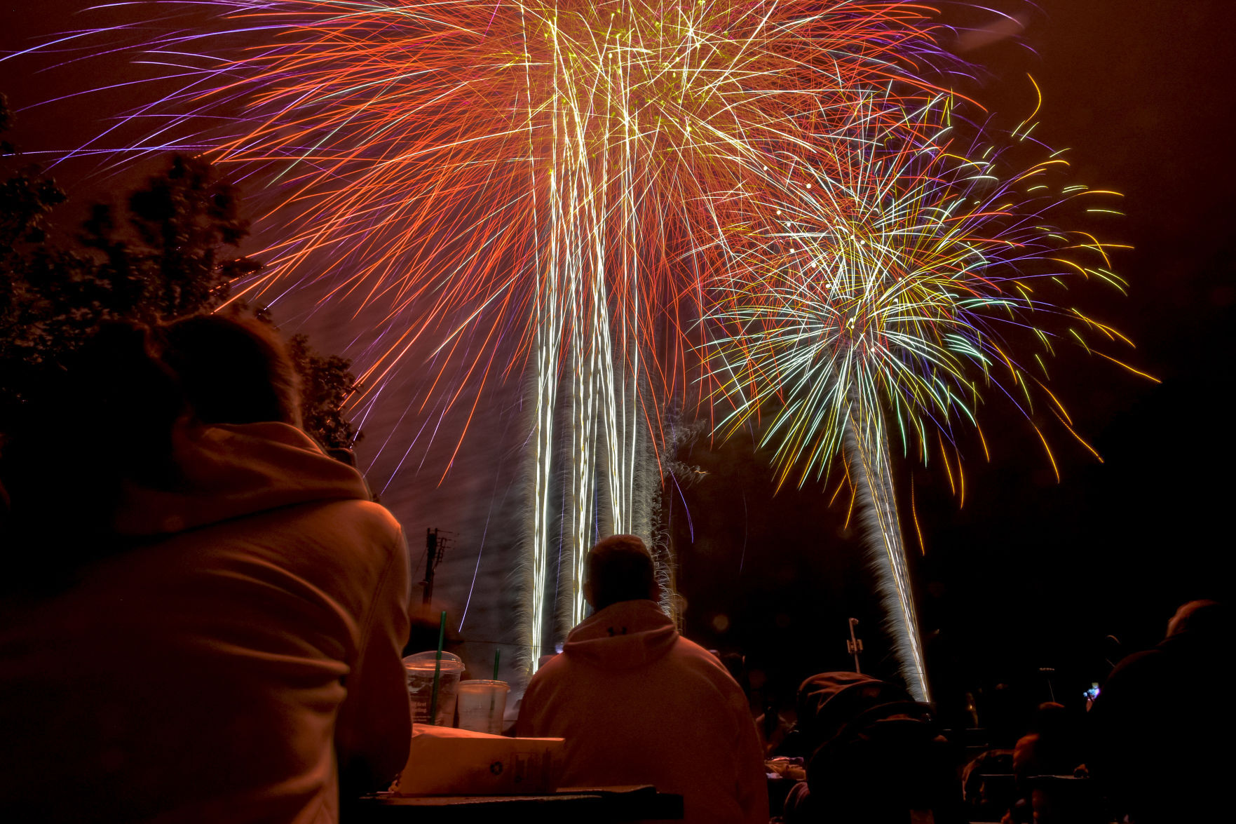 070421 Lompoc fireworks 17.JPG